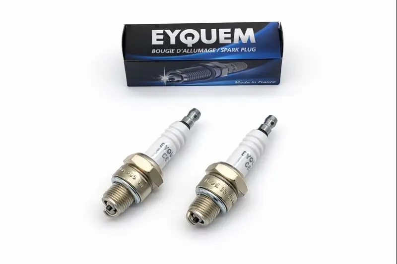 Paire de Bougies d'allumage 6V et 12V EYQUEM