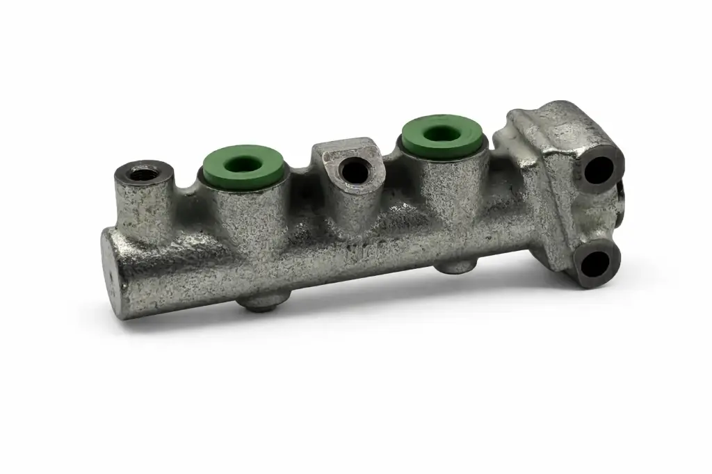 [A01106] Maître-cylindre double circuit 2 sorties LHM Ø10 Méhari 07/1977 -> 07/1978