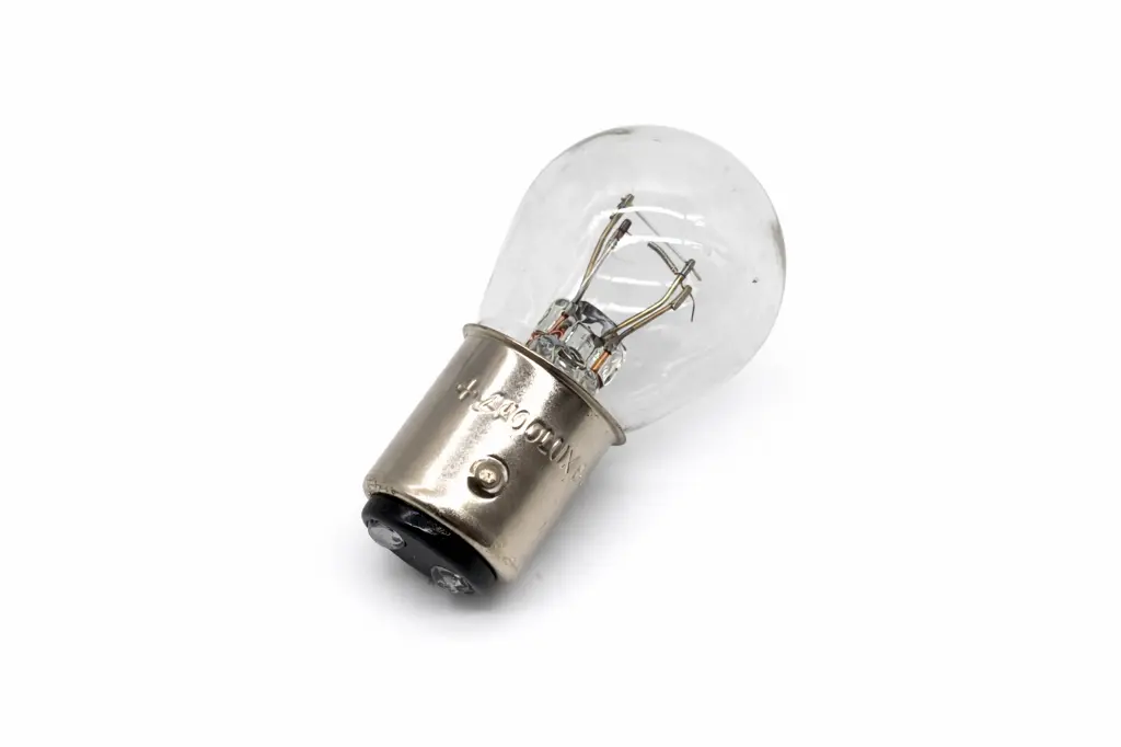 Ampoule Veilleuse arrière Stop - 6V - 21/5W