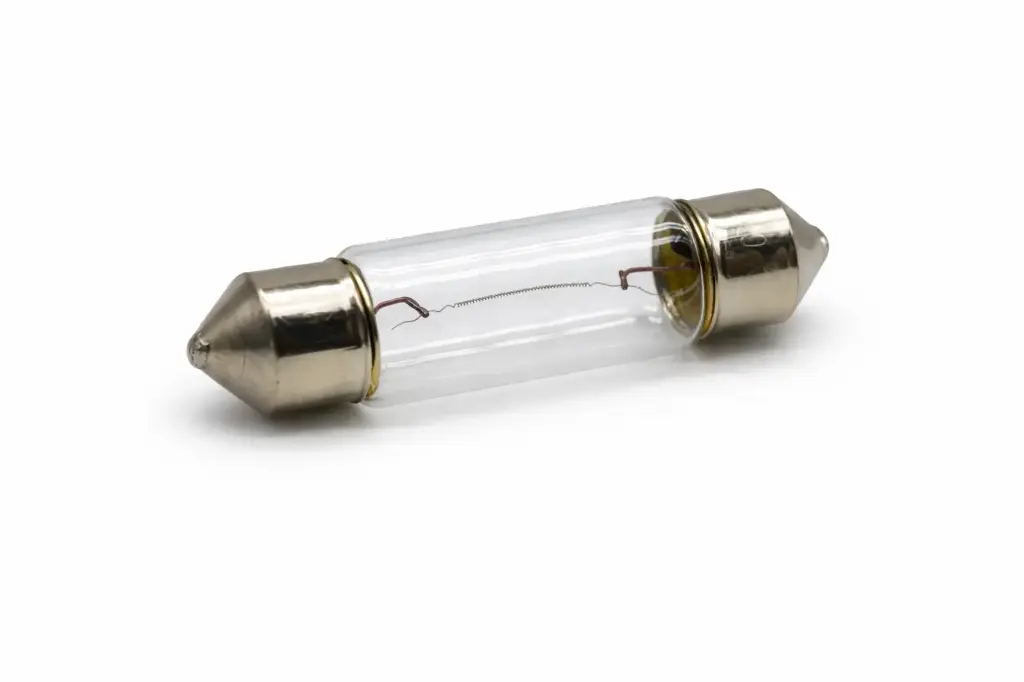 Ampoule navette 6 Volts  5W 11 x 42 mm
